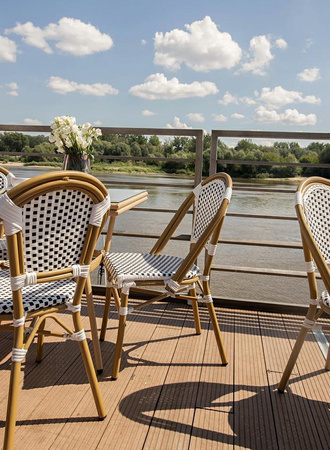 Krzesło CAFE PARIS białe rattan